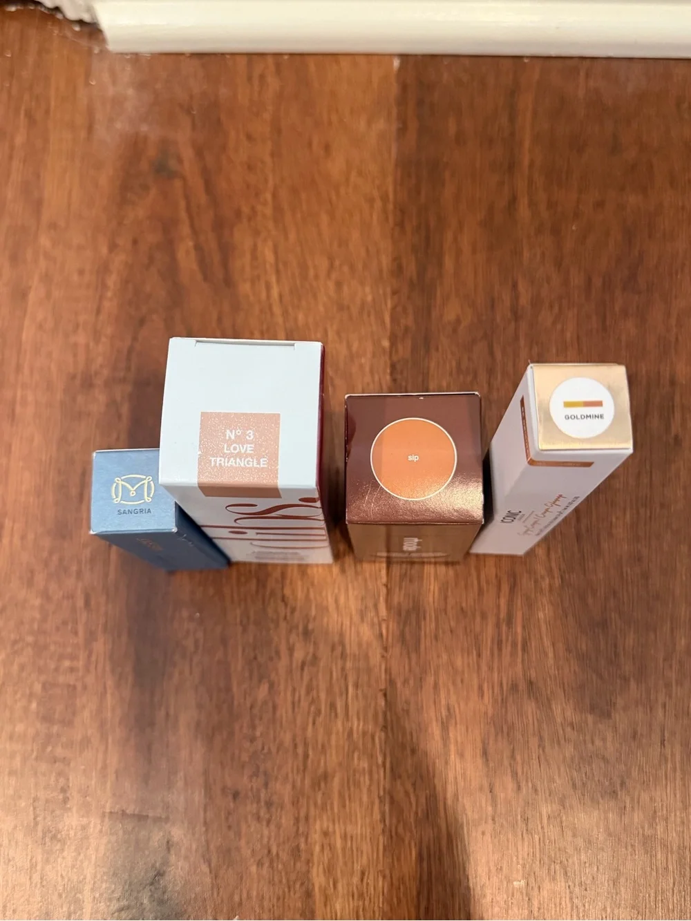 Merit, dibs, Rhode, and iconic London
